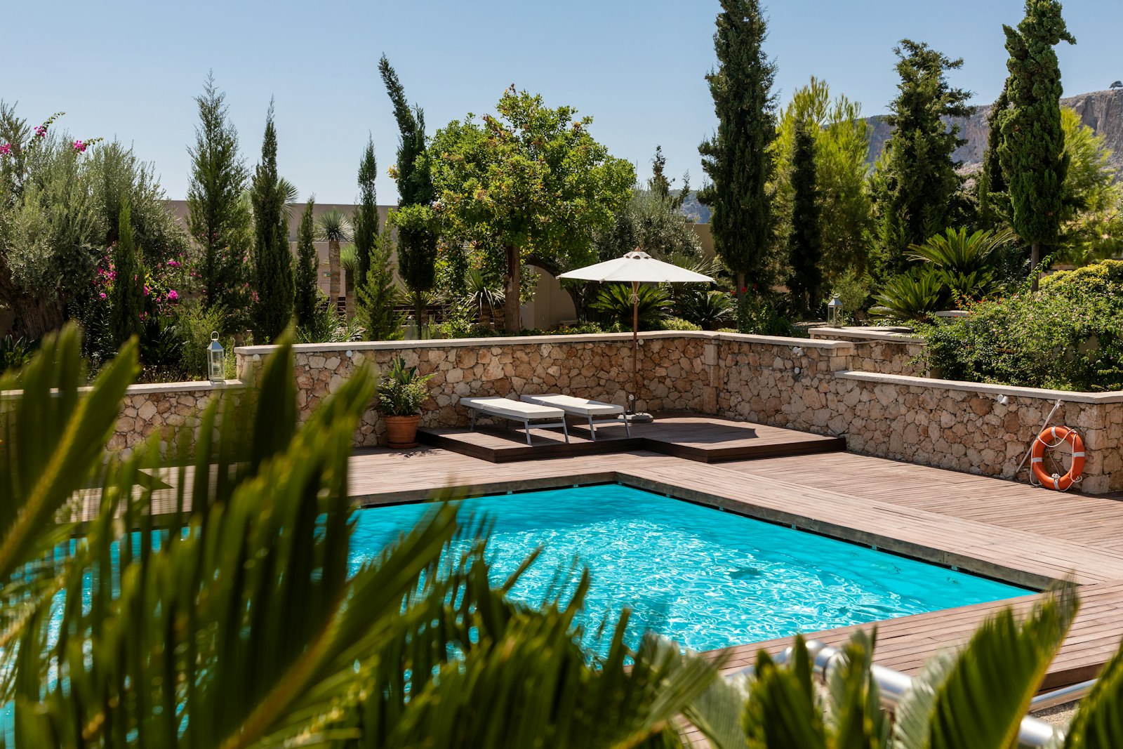 Pyrenees Pool and Spa — Pool Builder in Bakersfield